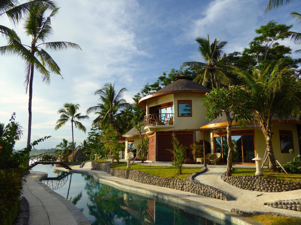 Puri Dajuma Beach Eco-Resort & Spa Pulukan Exteriör bild